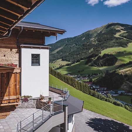 Lindlinghof Aparthotel Заалбах-Хинтерглем Екстериор снимка