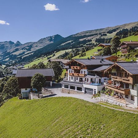 Lindlinghof Aparthotel Заалбах-Хинтерглем Екстериор снимка