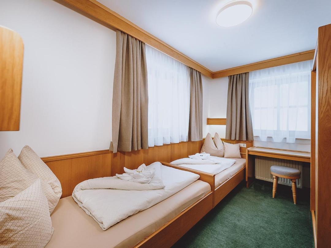 Lindlinghof Aparthotel Заалбах-Хинтерглем Екстериор снимка