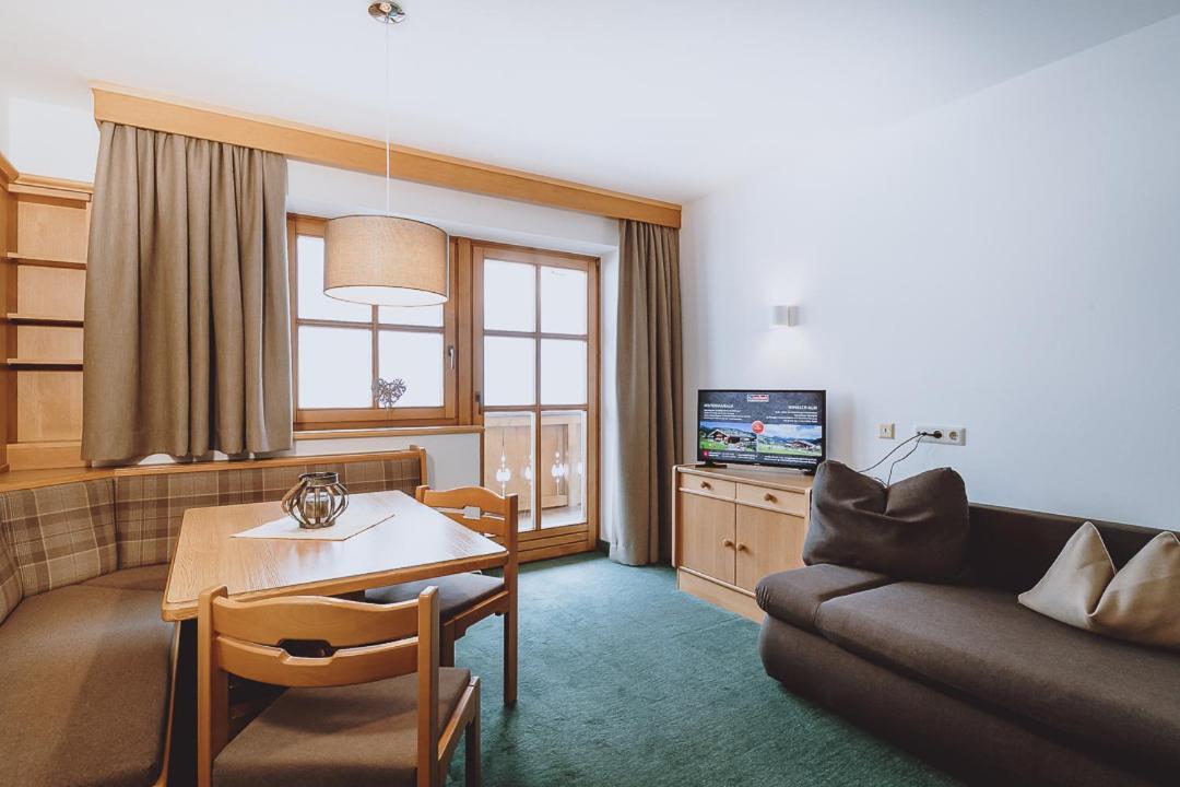 Lindlinghof Aparthotel Заалбах-Хинтерглем Екстериор снимка